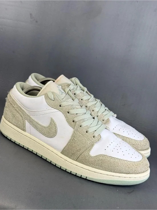Nike Air Jordan 1 Low SE 