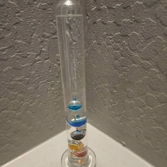 Galileo Thermometer
