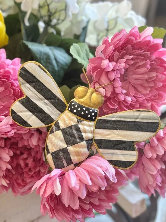 Hand Crafted Courtly Check Bee Wall or Table Decor 7.5”
