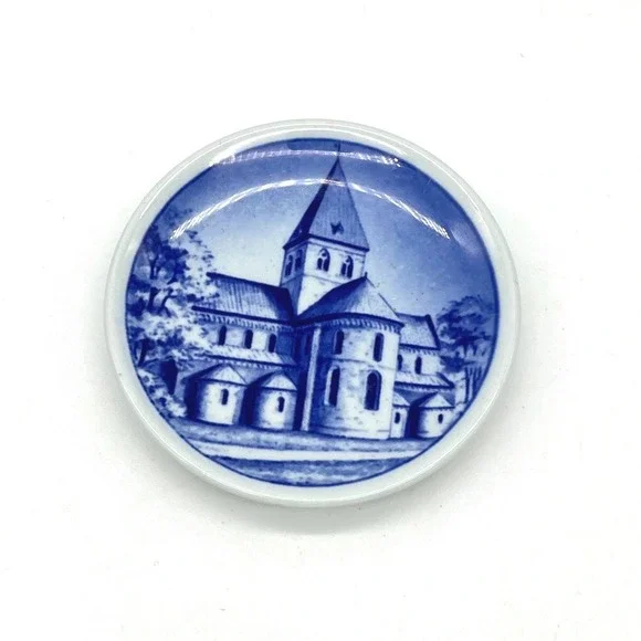 Royal Copenhagen Fajance Ringsted Kirke Collector Plate 101 2010 Blue White‎