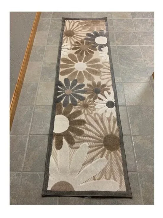Nourison Daisy Bouquet Indoor/Outdoor Runner Rug 2'2