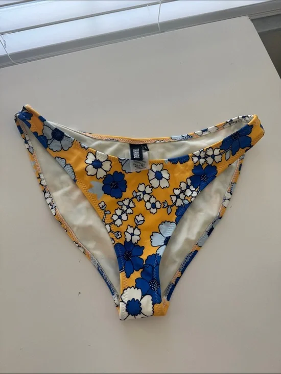 triangl swimwear Yellow Floral Bikini Bottom with Blue & White Flowers