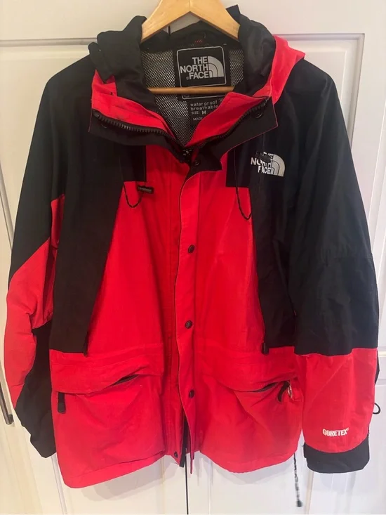 The North Face Red and Black Waterproof Raincoat Gortex Medium Men’s