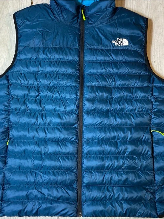 The North Face Men’s Blue Puffer Vest - Size XL
