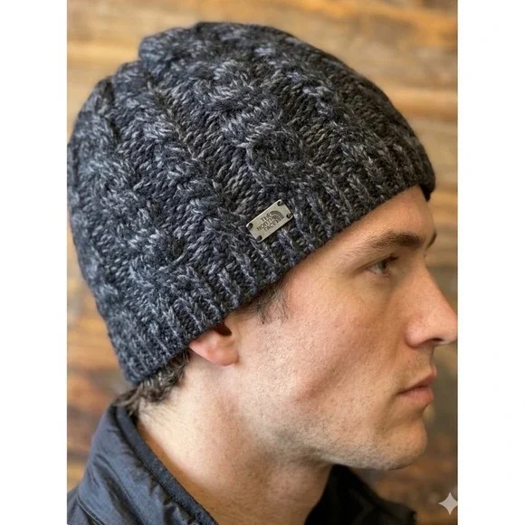 The North Face Cable Knit Beanie Gray Wool Blend Fleece Lined Winter Hat