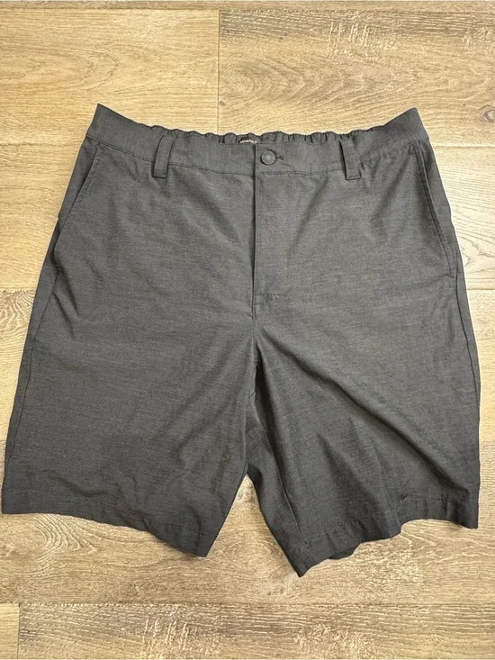 Banana Republic Charcoal Gray Flat-Front Shorts 1078