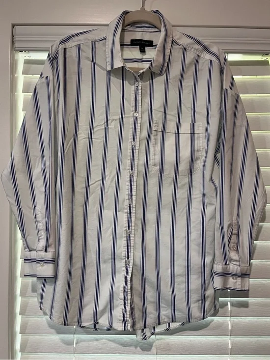 Banana Republic Men's White Button Down Shirt with Blue Stripes
