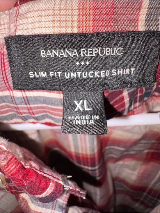 Banana Republic Red and Gray Plaid Slim Fit Button-Down Shirt