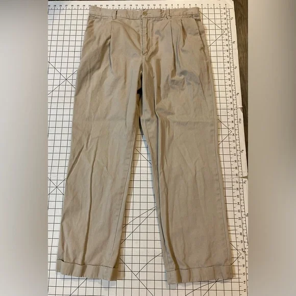 Banana Republic Men’s Size 36/30‎ Tan Smithfield Cuffed Chino Pants