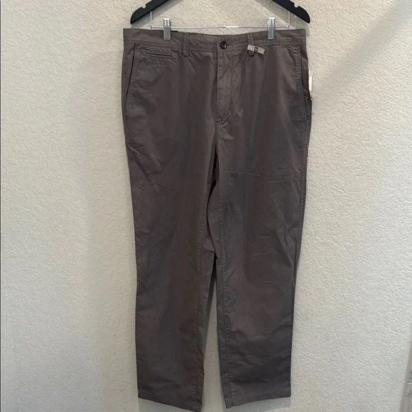 Banana Republic Men's Gray Pants 35 by 34 NWT
