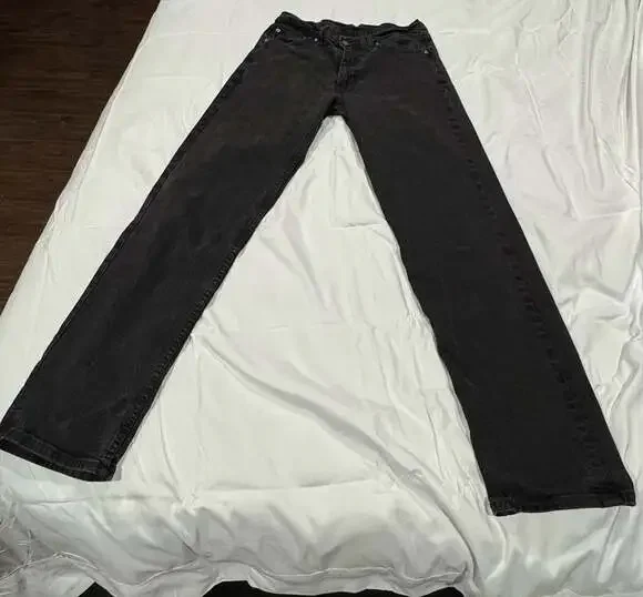 Levi's 550 Relaxed Fit Black Denim Jeans Size 34x30