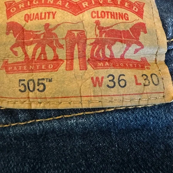 Levi's 505 Regular Fit Men’s Jeans - Blue (W36 L30)