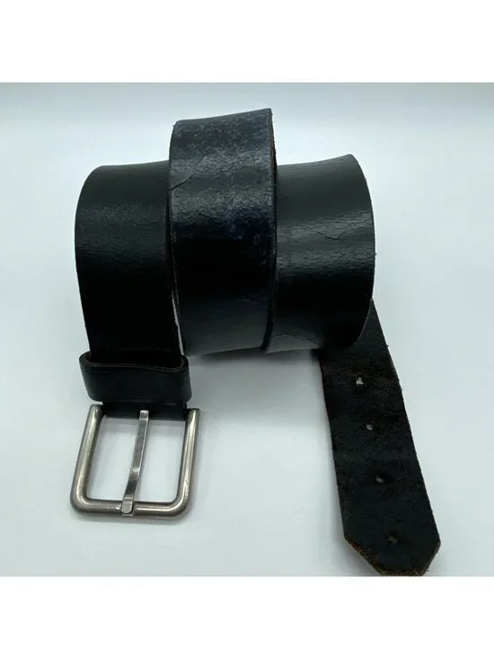 Levi's Black Bovine Leather Belt Size 32-34 Casual Jeans 1.5