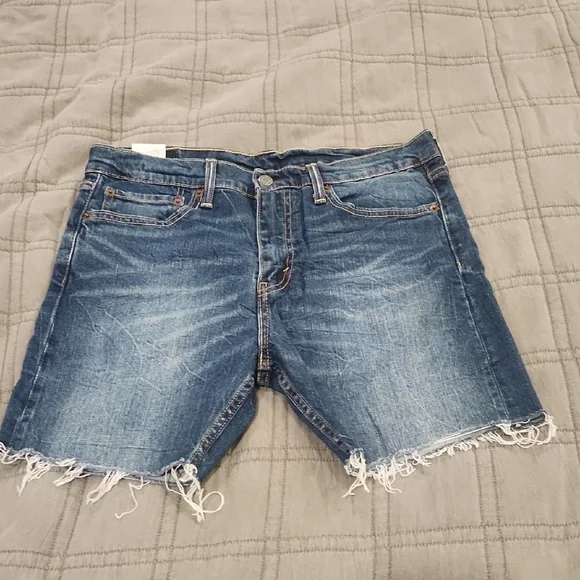 Levi's Distressed Dark Wash Denim 510 Cutoff Shorts for Men Size 33!