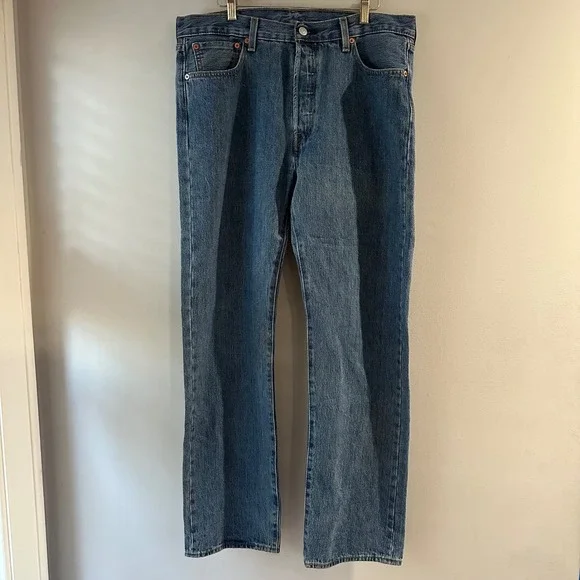 Levi's 501 Mens‎ W34 L32 Button Fly Straight Leg Blue Denim Jeans