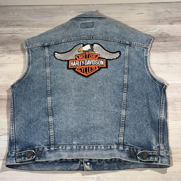 Vintage‎ Levi's Denim Jacket Vest Size M Harley Patch No Sleeves Rat Rod Cut