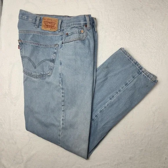 Levis 550 Jeans Mens 38x34 Light Wash Y2K Relaxed Fit‎ Tapered Leg Blue Denim