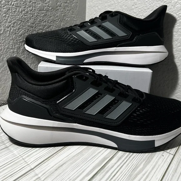 Adidas EQ21 RUN Men's running sneaker shoe black size 13 athletic Everyday Style