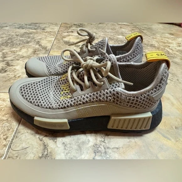 Adidas X Marvel NMD _ R1 Guardians Of The Galaxy Groot Trail Shoes M 5.5 W 6.5