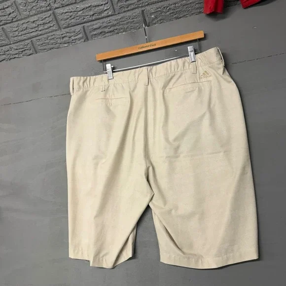 Adidas Mens Golf Shorts Tan‎ Khaki Performance Stretch Size 40 Regular Fit Solid