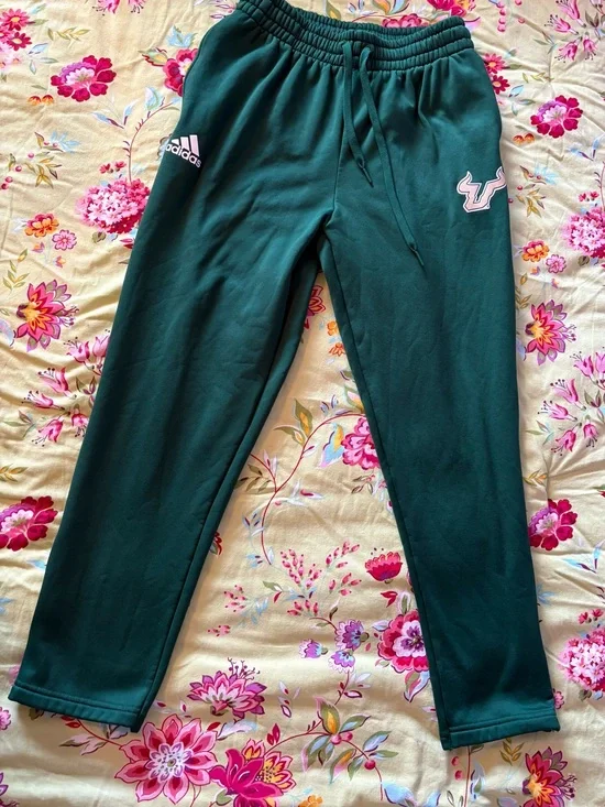 Adidas USF South Florida Bulls team issued green sweatpants men’s medium