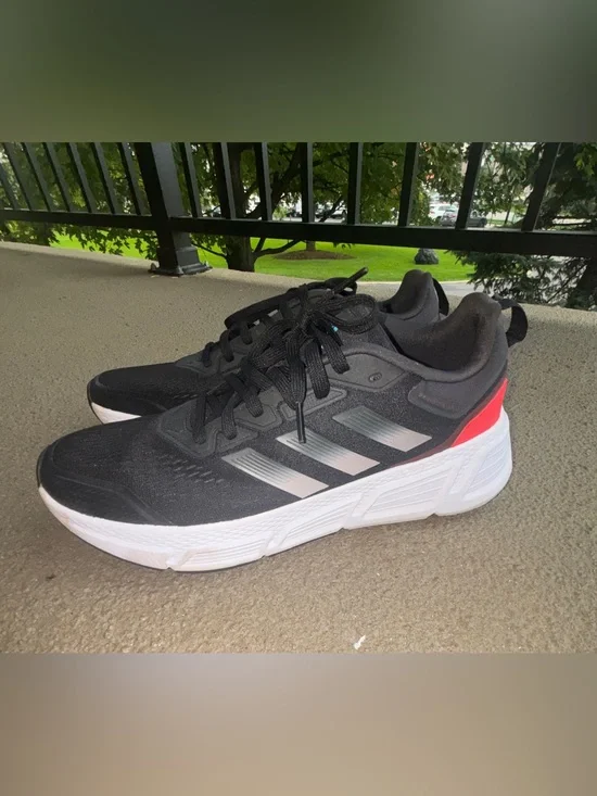 Adidas Questar Men's Size 12 Black Matte Silver Running Shoes Sneakers GZ0632