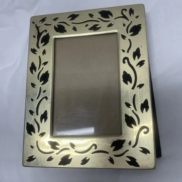 Vintage Burnes Brass Black Velvet 4