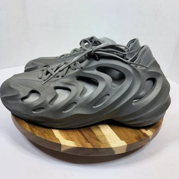 Adidas Originals‎ Men's adiFOM Q Grey Four Wave Sculpted Foam Sneakers Size 7