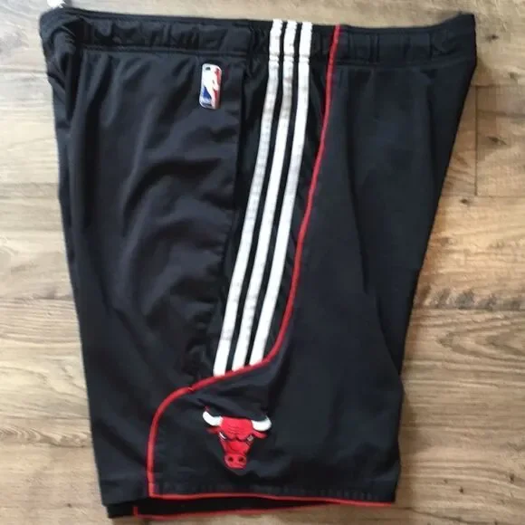 Adidas Chicago Bulls sewn lined basketball shorts