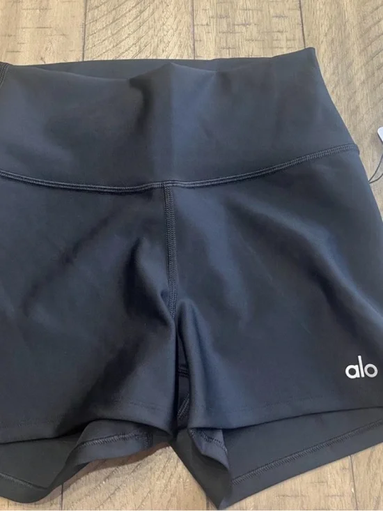 Alo Yoga High-Waist Airlift Short – Black – Size S – NWT