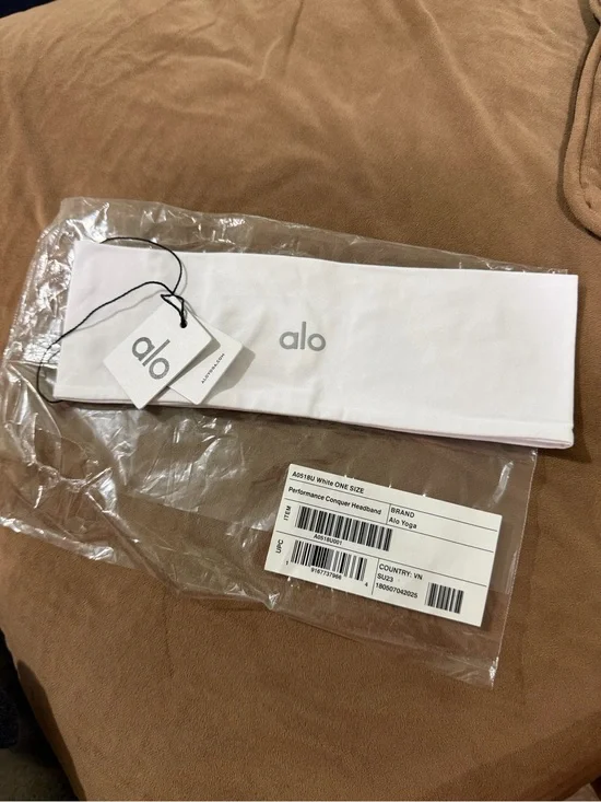 ALO Yoga White Performance Headband