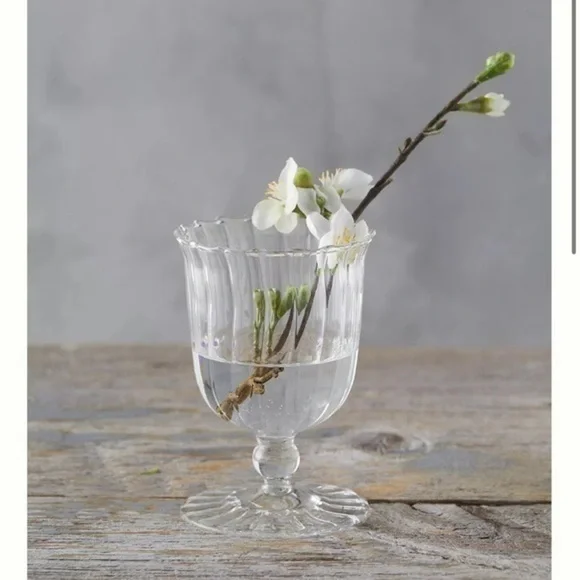 BHLDN Anthropologist Scalloped Glads Vase S. NWT
