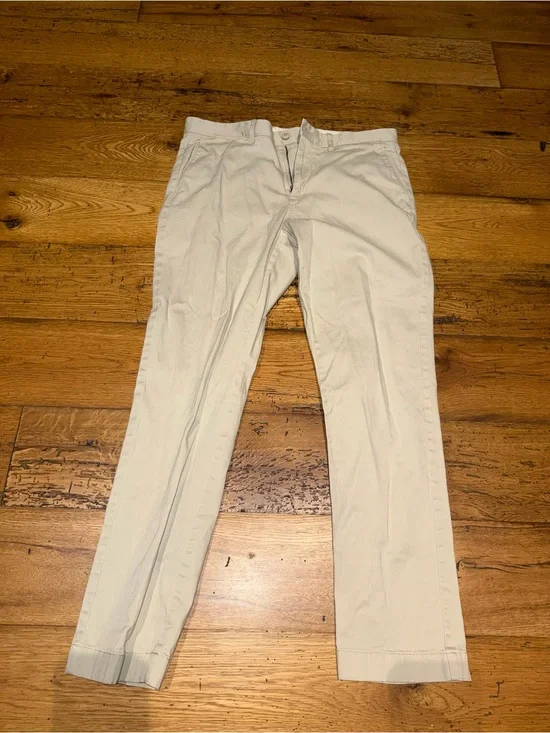 J. Crew Men's Light Cream Chinos 32 x30