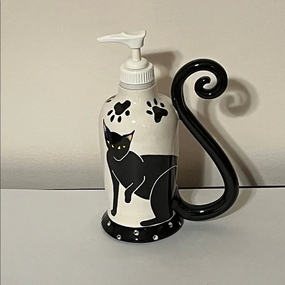 April Gadler. Handmade Black Cat Soap Dispenser. NWOT
