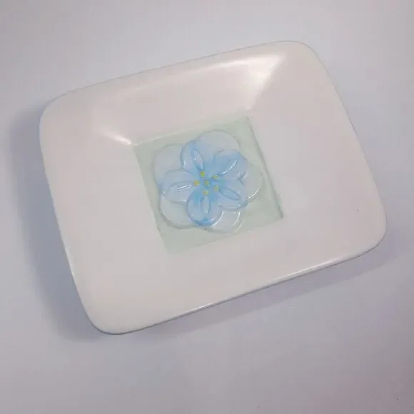 Vintage Wamsutta soap dish blue floral flower patch cottagecore ceramic white