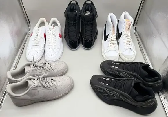 Bundle Lot Of 5 Pairs Of Shoes Mixed Pairs Nike/jordan/yeezy/Nike Blazer