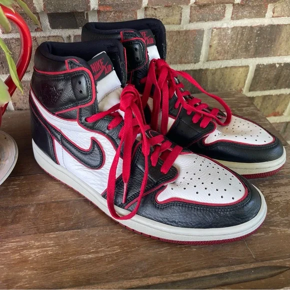 Nike Jordan 1 Retro High ‘Bloodline’‎ size 9.5 sb4
