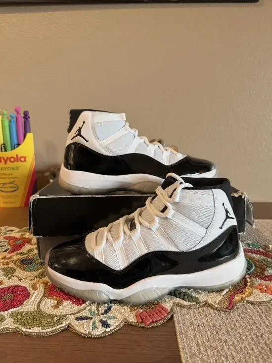 Jordan 11 Retro Concord White Black Dark Purple 2018 378037 100 DMP Gratitude