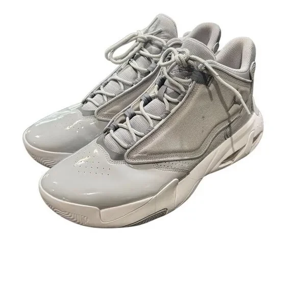 Jordan Max Aura 4. Gray. Size 13
