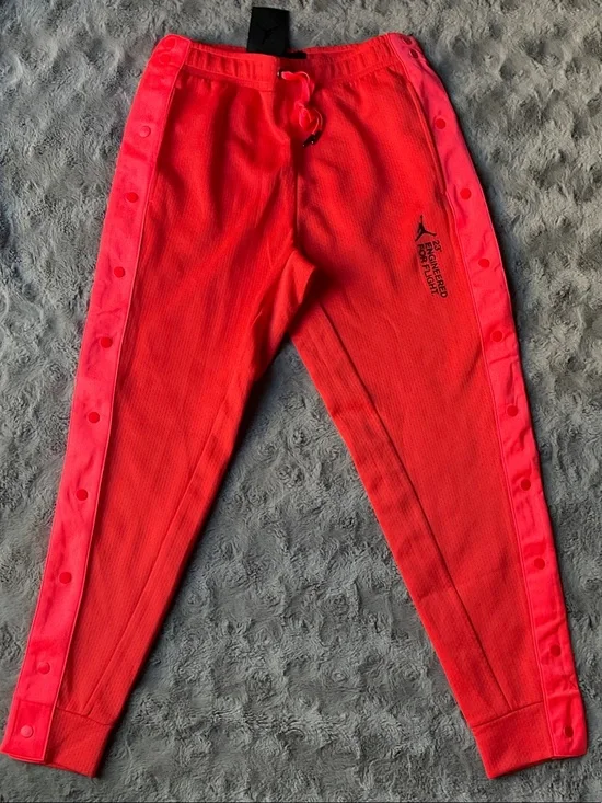 Jordan Men's Neon orange Snap-off Joggers