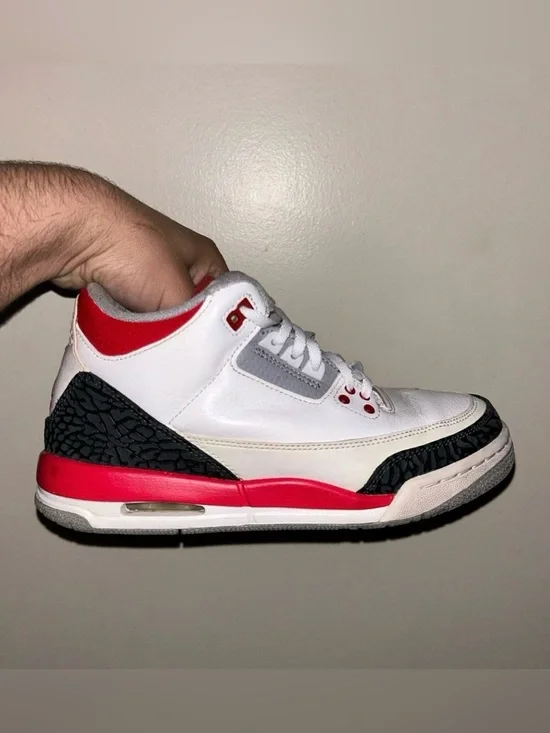 Air Jordan 3 Retro Fire Red