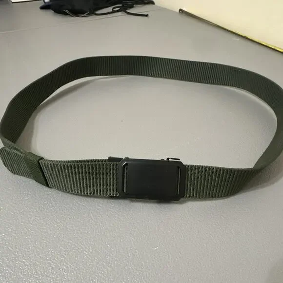 Men’s Green Military Webbed Belt Adjustable Solid 1.5in w/ Black Buckle