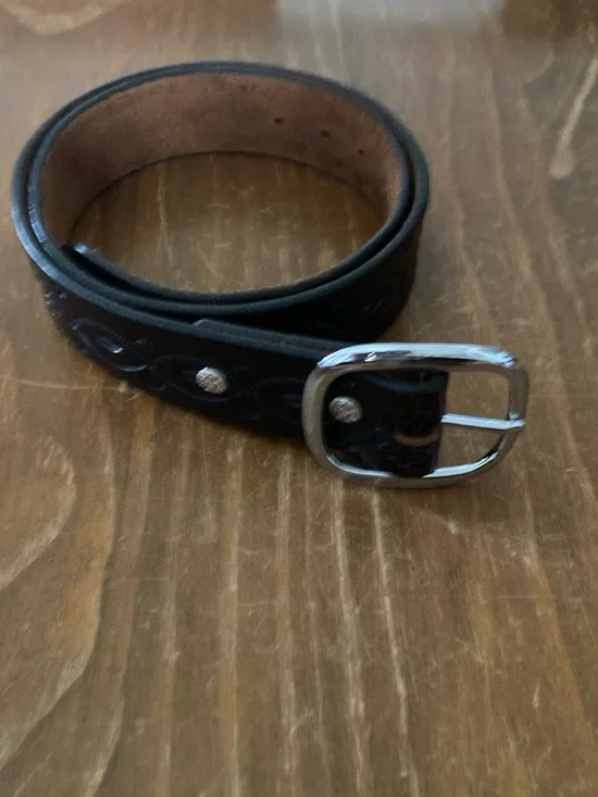 Men's Black Leather Belt with Decorative Stitching