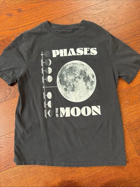 Gap Phases of the Moon Graphic Tee - Black