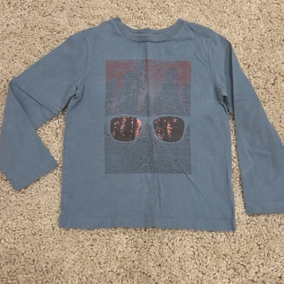 GAP Kids Blue Long Sleeve Tee Size CS 4-5