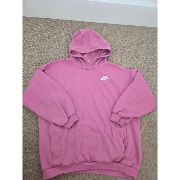 Nike girls hoodie size medium