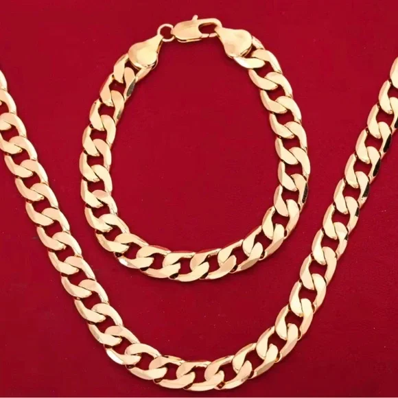 Gold Tone Curb Chain Necklace & Bracelet Set
