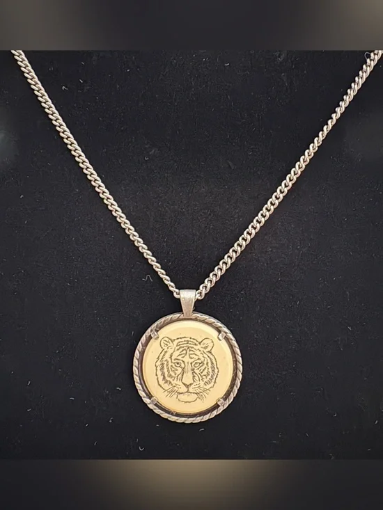 NOS Vintage 1979 Avon Bengal Tiger Pendant Neckchain 20