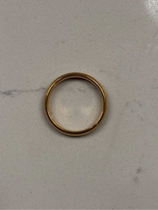 Unsigned Gold Wedding Band