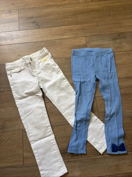 BUNDLE 3/$15 Gymboree White Skinny Jeans with Yellow Stitching and blue leggings